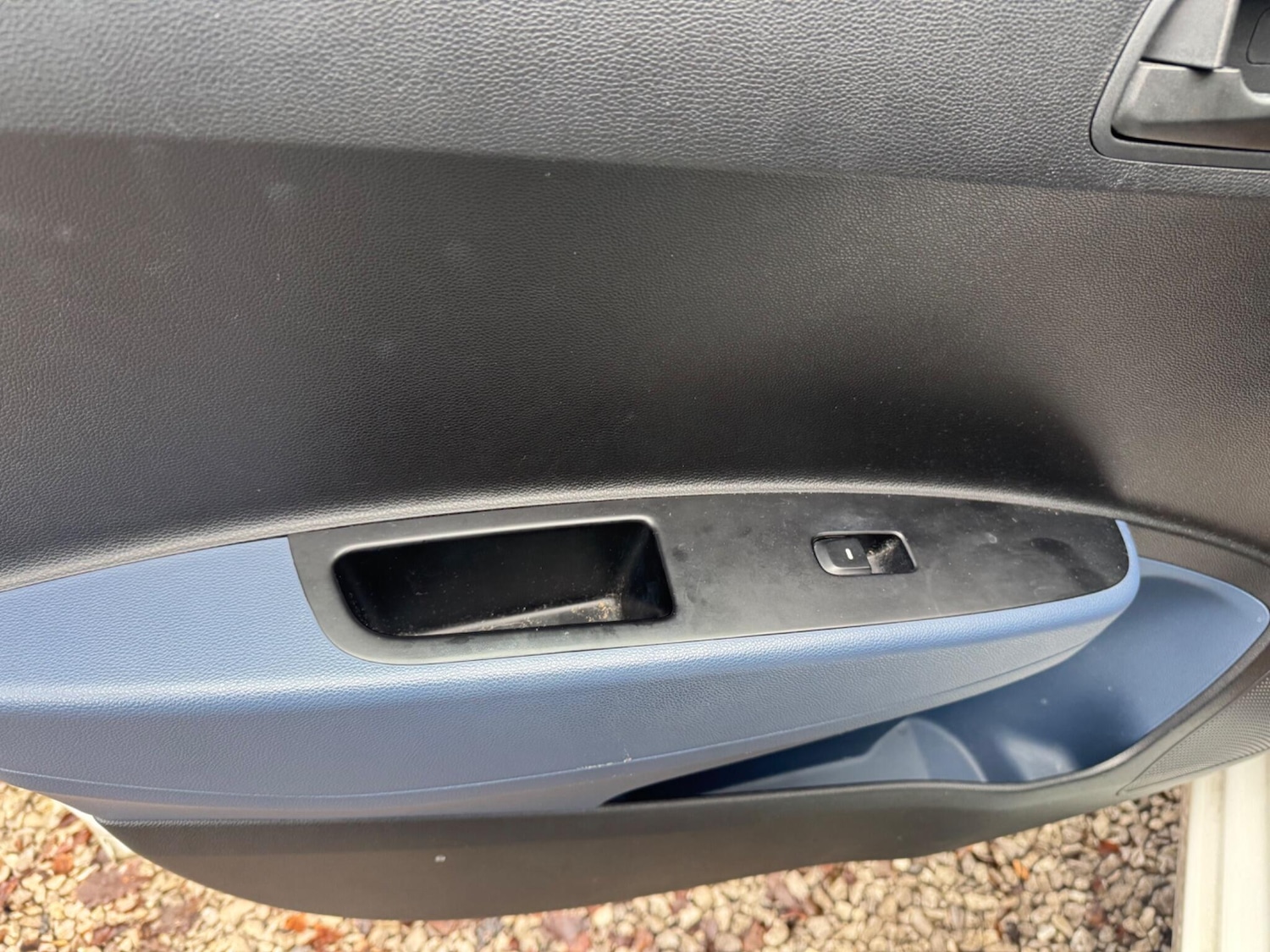 Used Hyundai i10 2014 for sale - 77762489: Photo 16