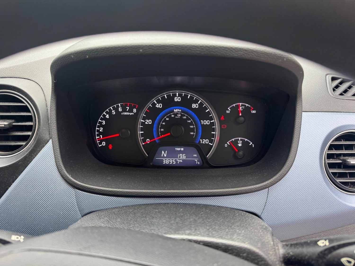 Used Hyundai i10 2014 for sale - 77762489: Photo 19