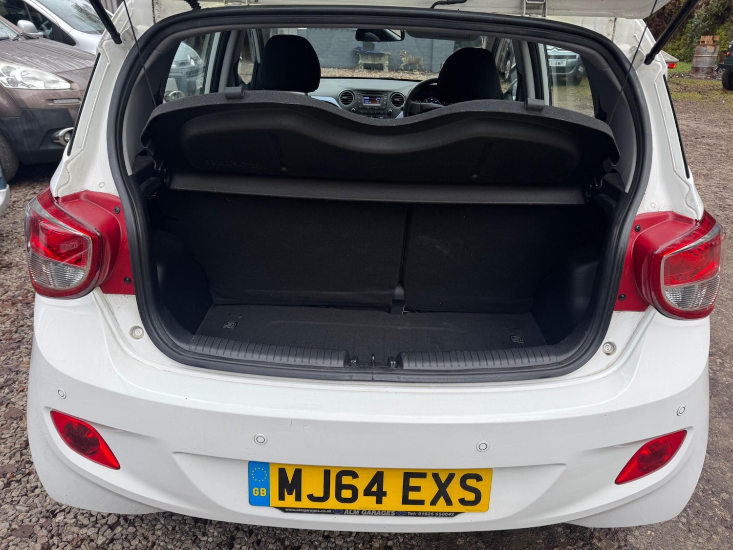 Used Hyundai i10 2014 for sale - 77762489: Photo 20