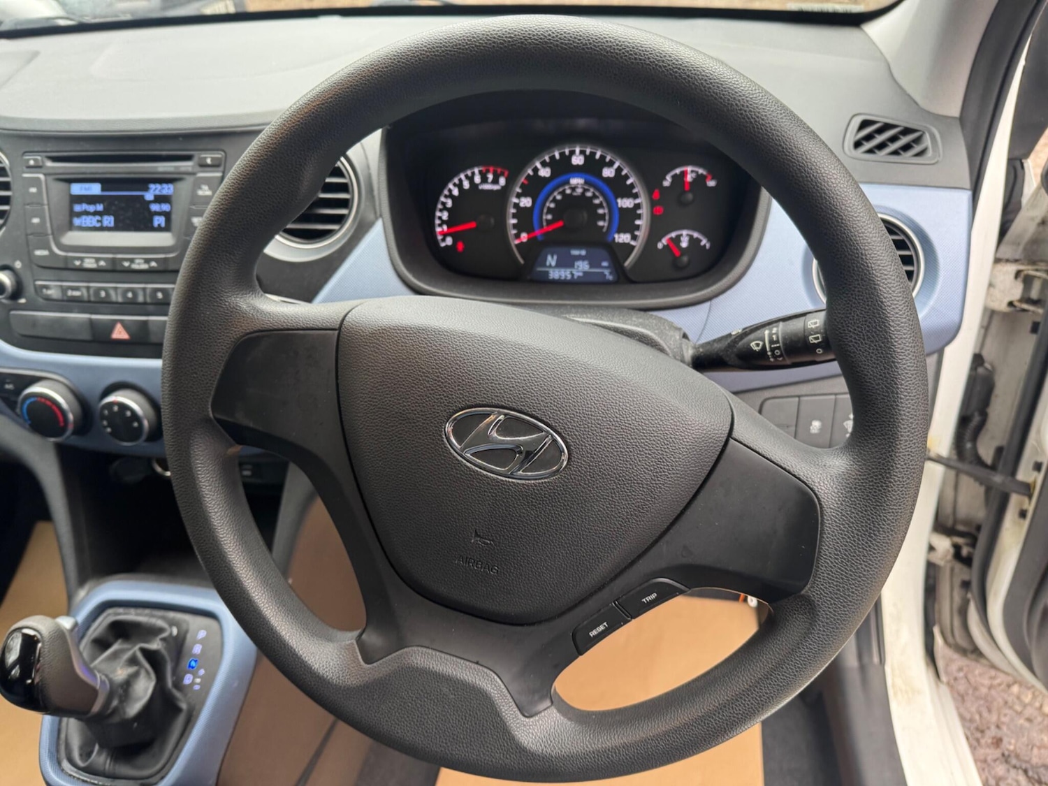 Used Hyundai i10 2014 for sale - 77762489: Photo 22