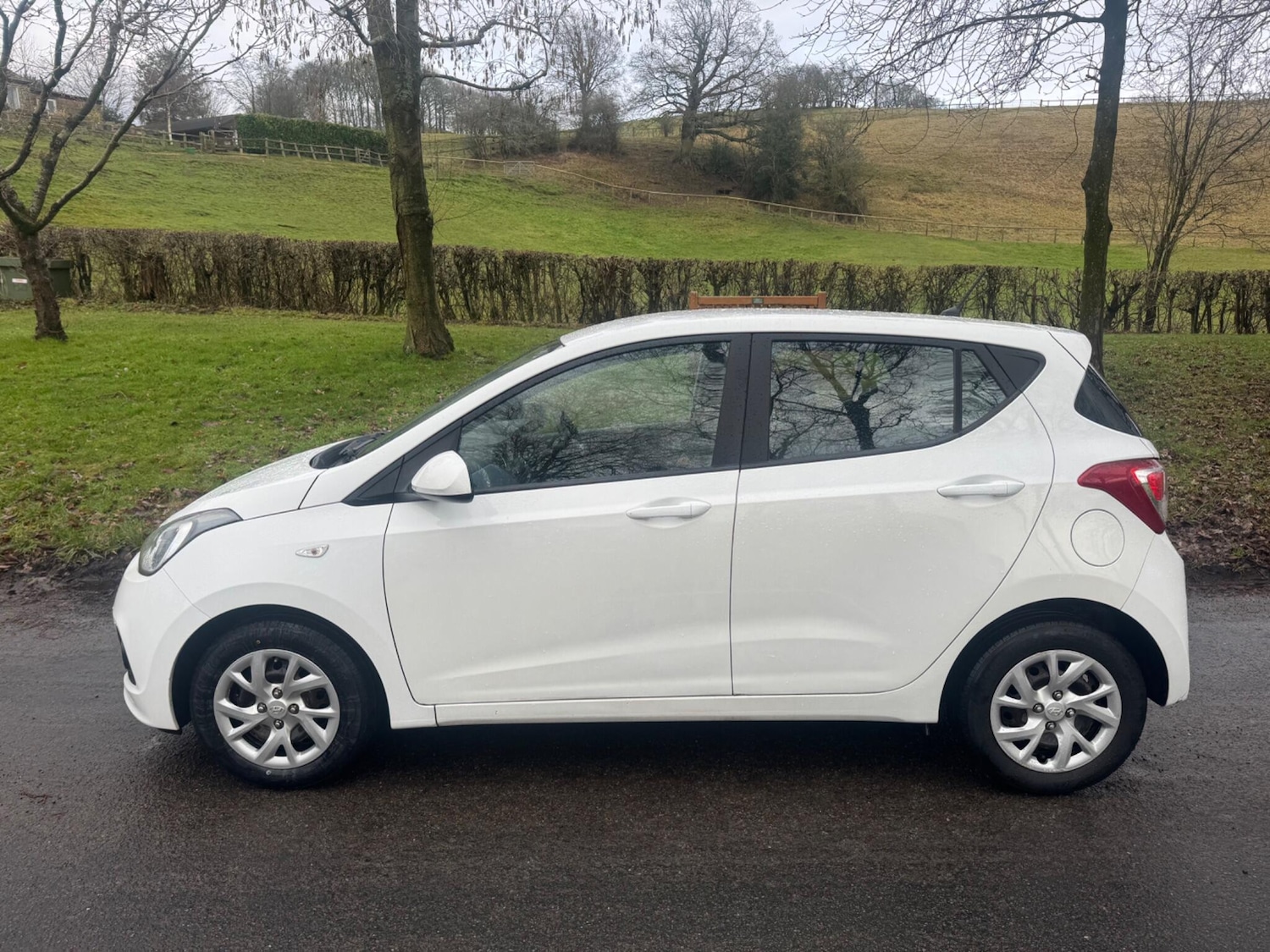 Used Hyundai i10 2014 for sale - 77762489: Photo 4