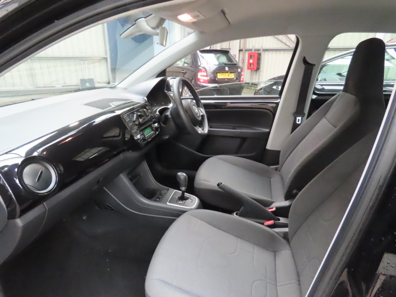 Used Volkswagen up! for sale - 77762513: Photo 3