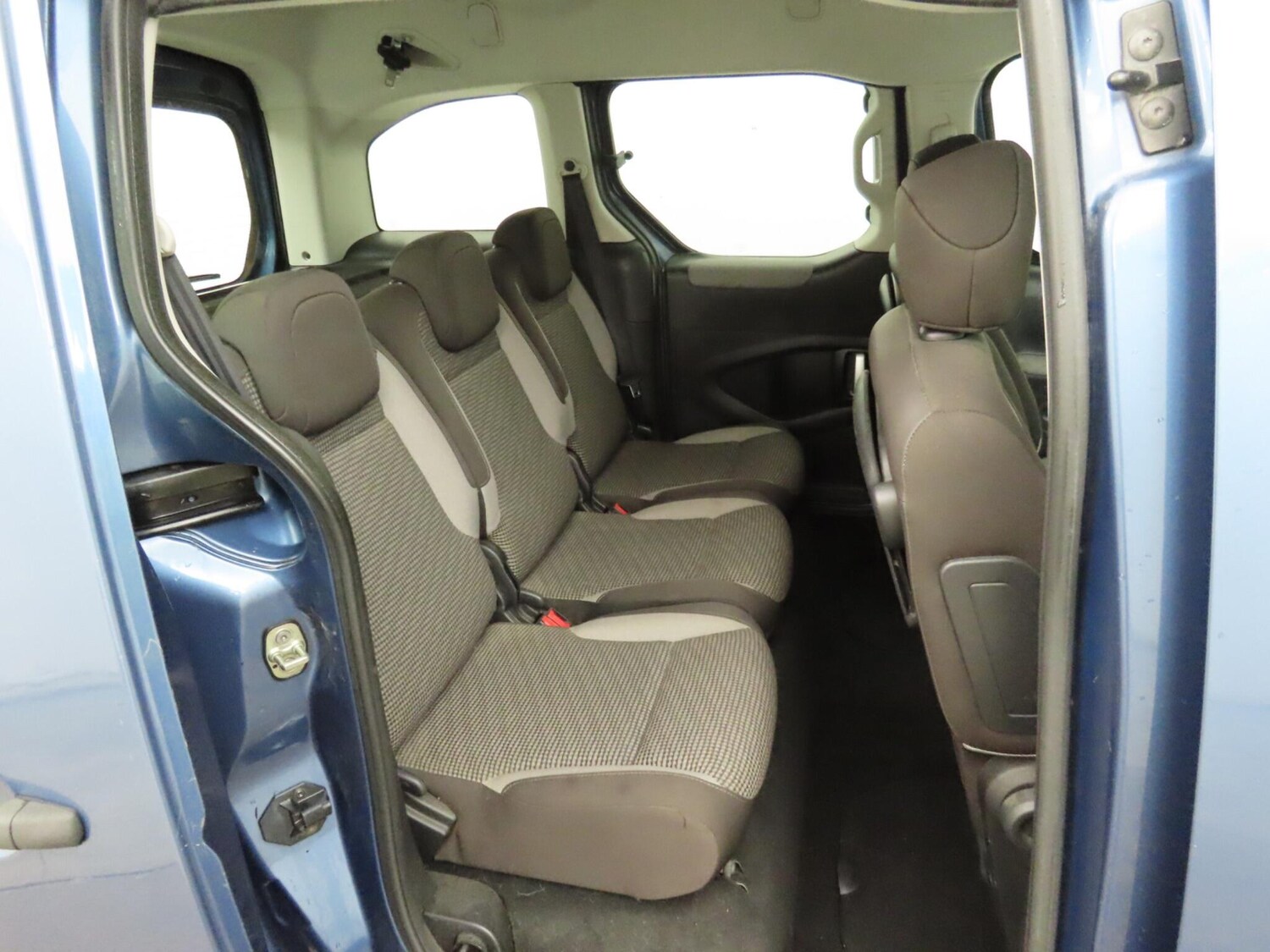 Used Peugeot Partner Tepee 2012 for sale - 77762545: Photo 11