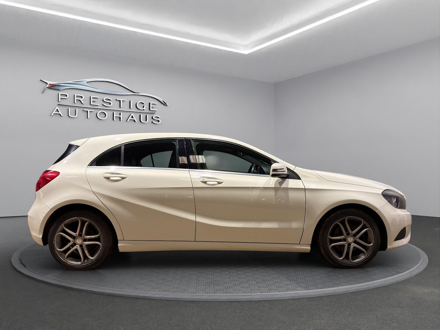 Used Mercedes-Benz A-Class 2013 for sale - 77764003: Photo 5