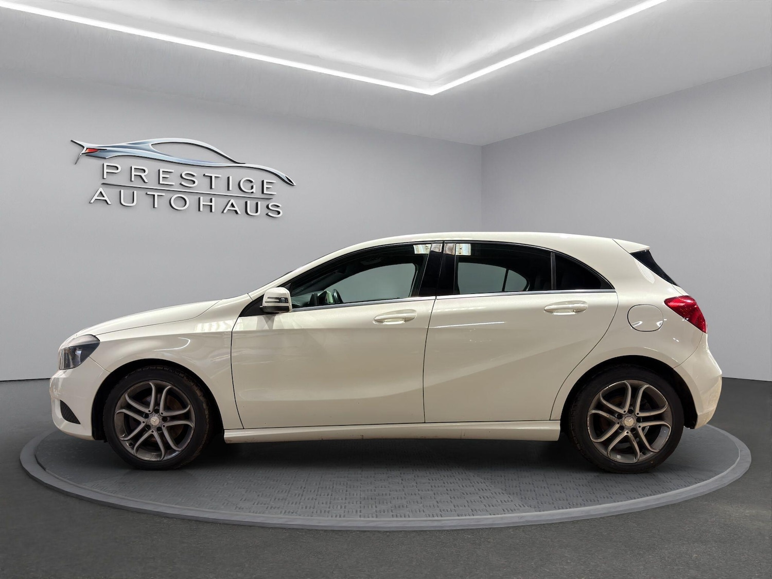 Used Mercedes-Benz A-Class 2013 for sale - 77764003: Photo 9