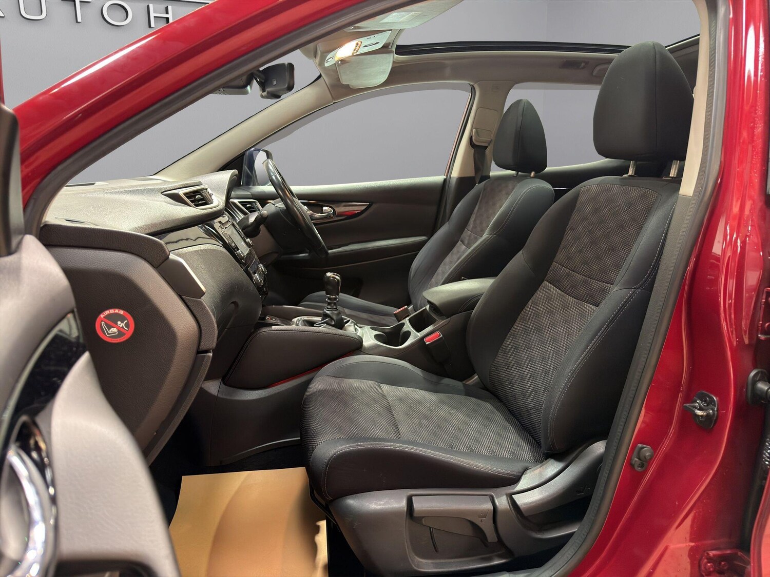 Used Nissan Qashqai 2015 for sale - 77894028: Photo 13