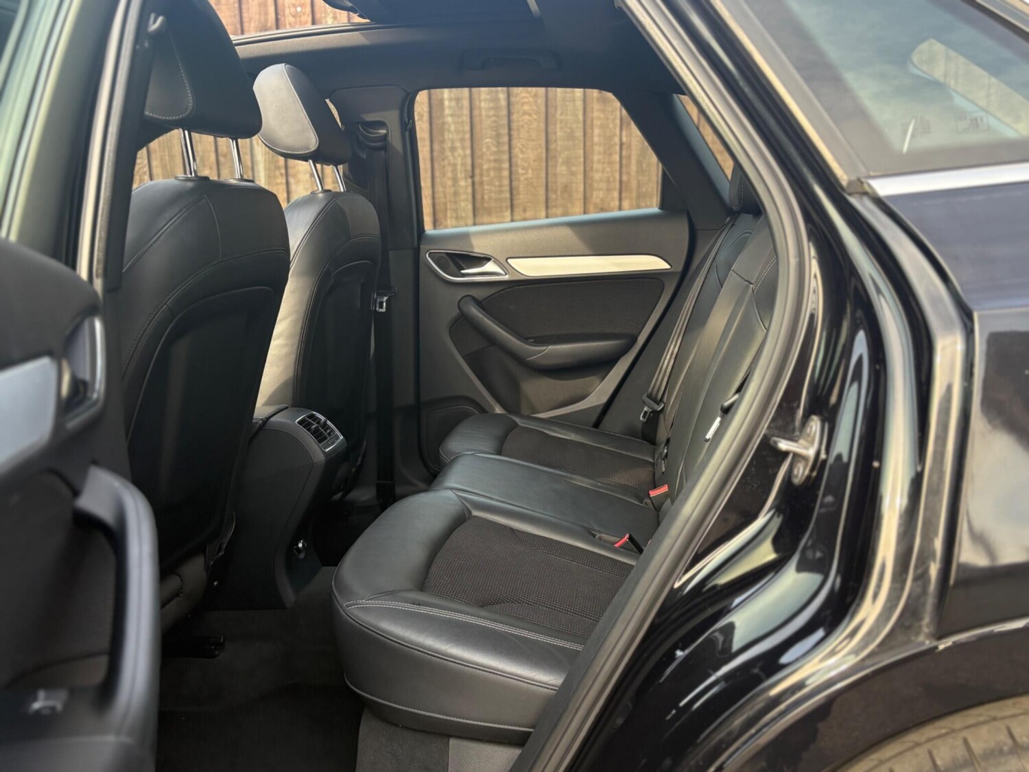 Used Audi Q3 2012 for sale - 77952071: Photo 24