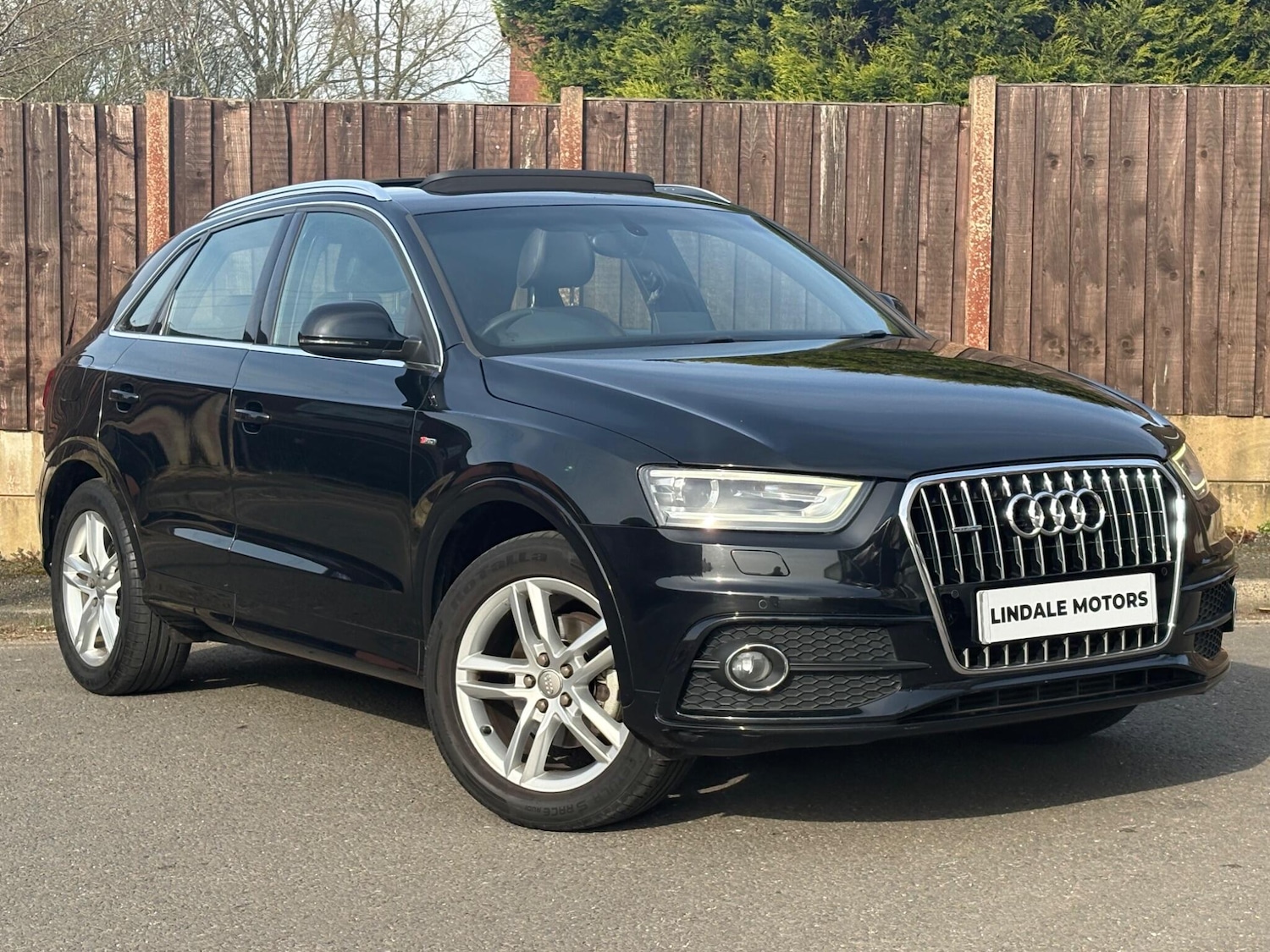 Used Audi Q3 2012 for sale - 77952071: Photo 4