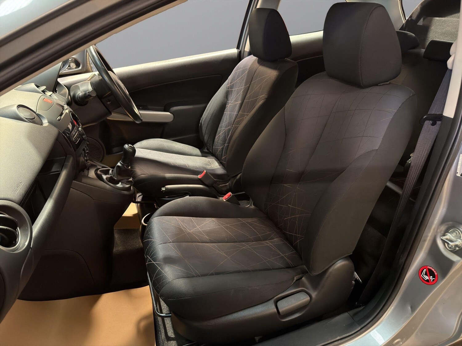 Used Mazda Mazda2 2013 for sale - 77763999: Photo 15