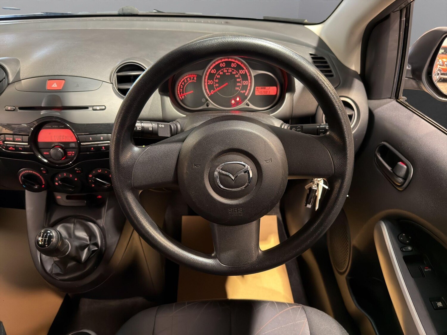 Used Mazda Mazda2 2013 for sale - 77763999: Photo 18