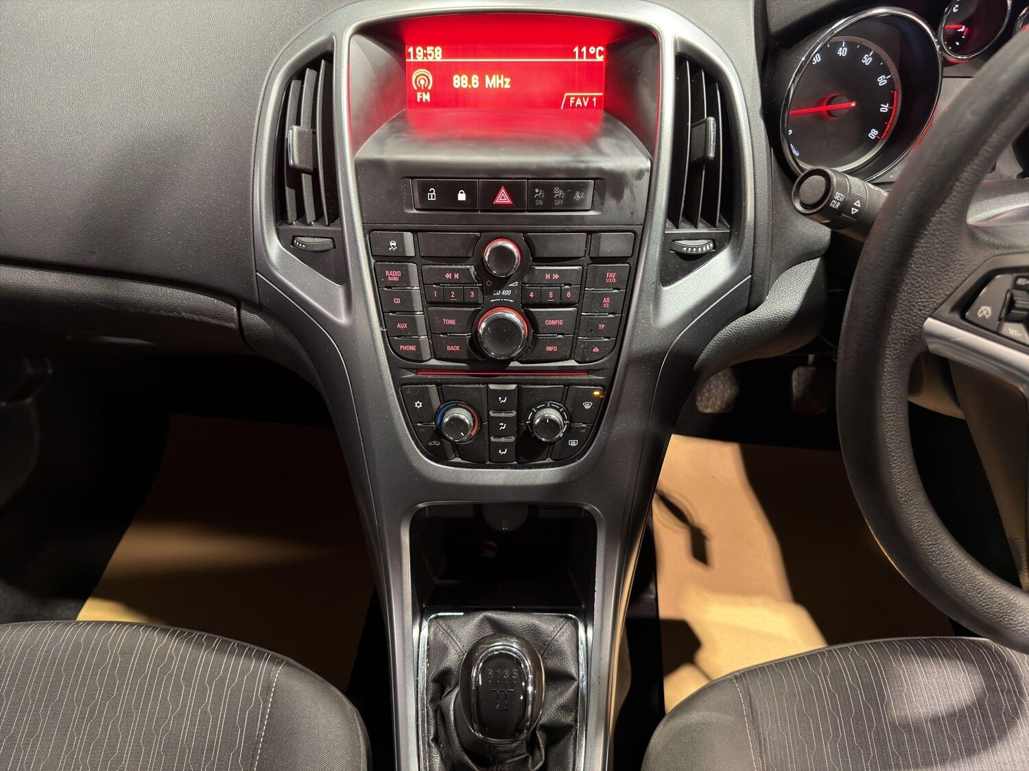 Used Vauxhall Astra 2014 for sale - 77764013: Photo 19