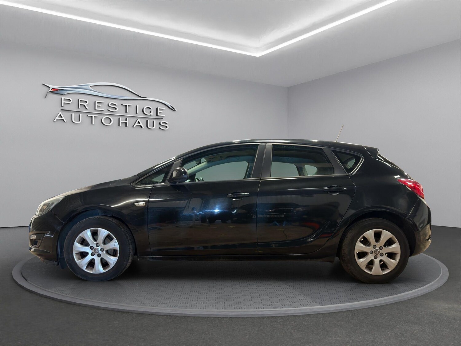 Used Vauxhall Astra 2014 for sale - 77764013: Photo 9