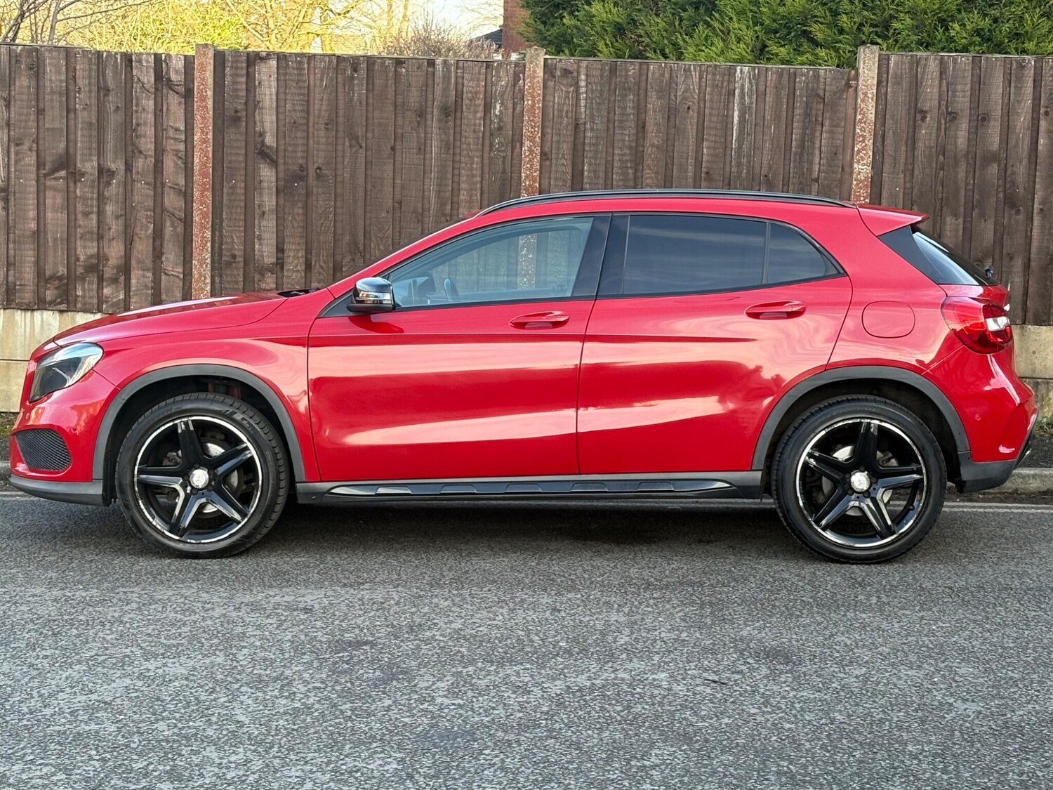 Used Mercedes-Benz GLA 2016 for sale - 77942452: Photo 3