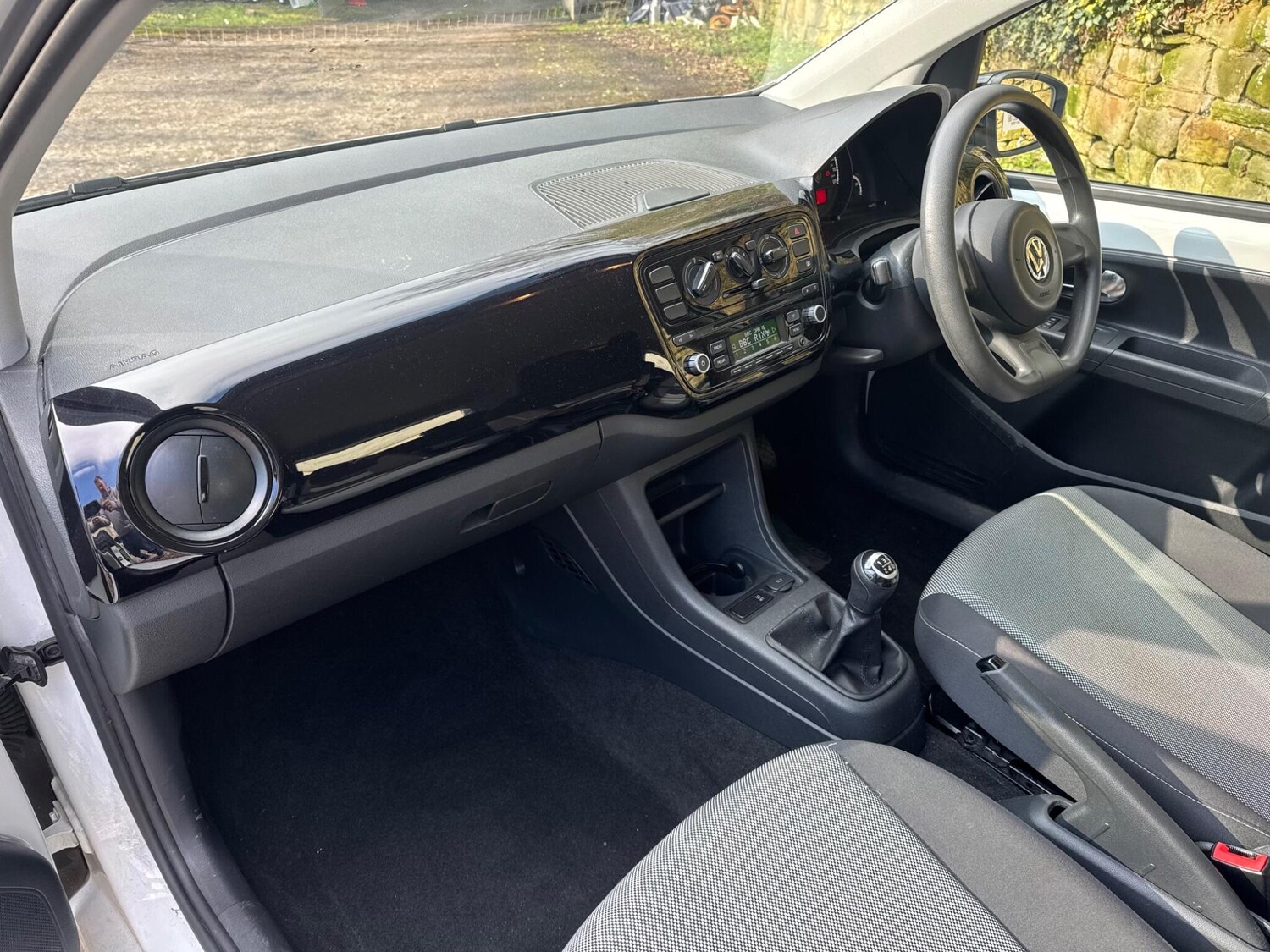 Used Volkswagen up! 2016 for sale - 77764019: Photo 10