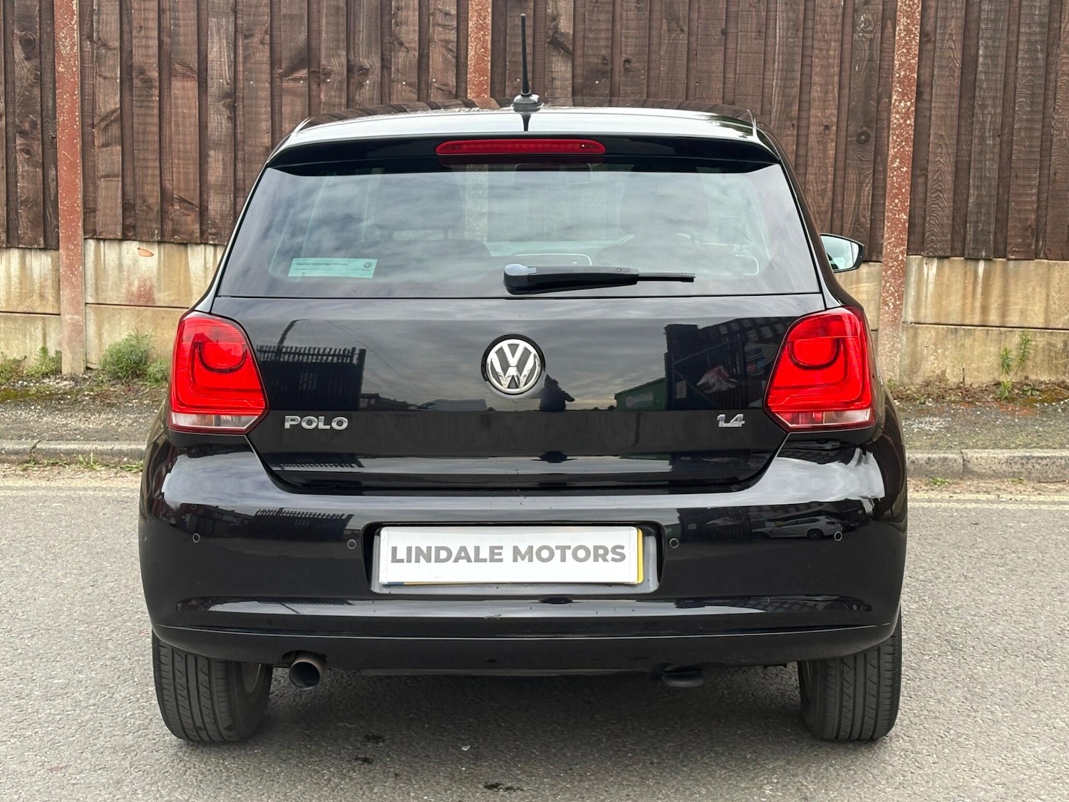 Used Volkswagen Polo 2014 for sale - 77989427: Photo 2