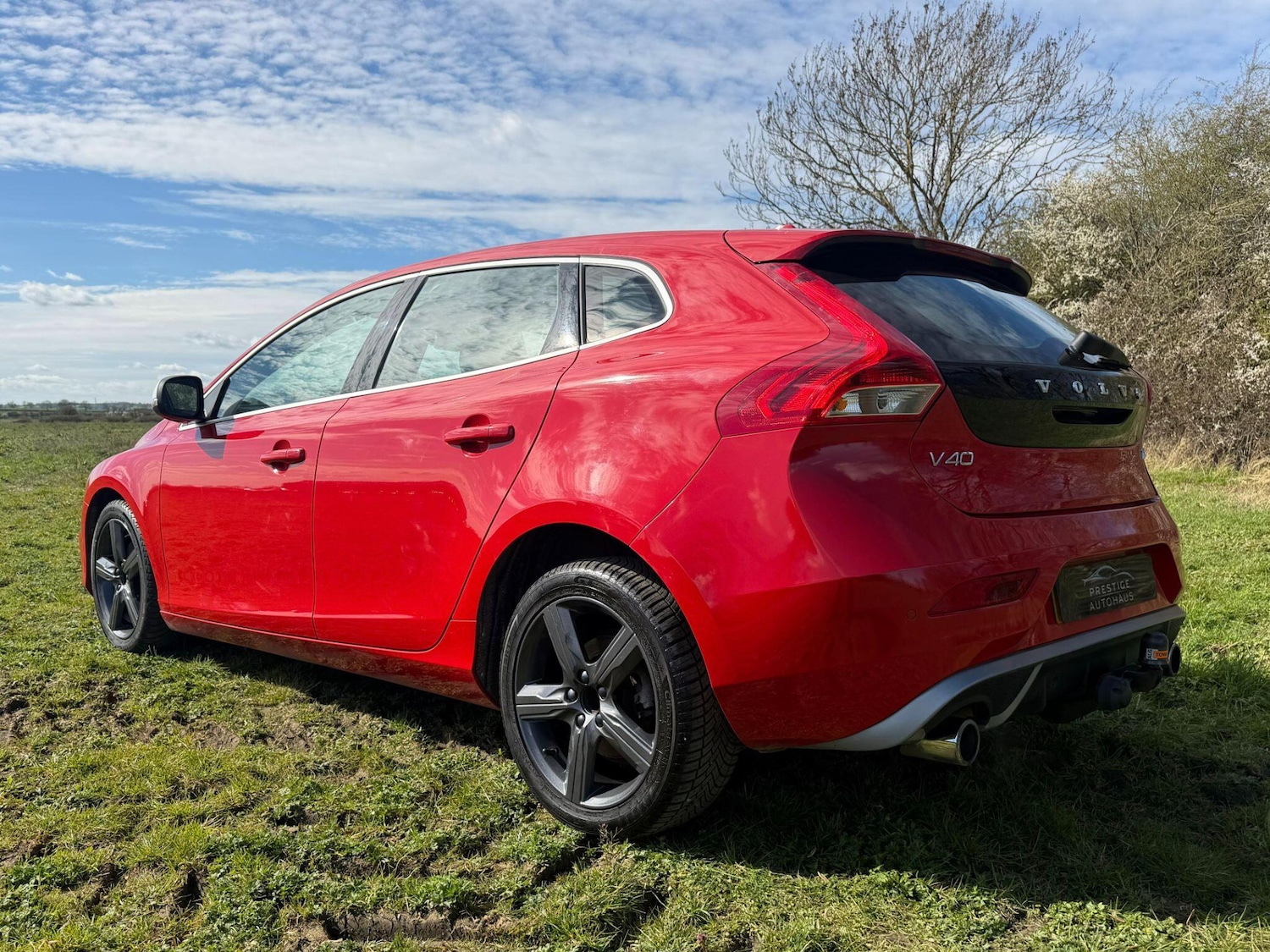 Used Volvo V40 2017 for sale - 78029264: Photo 11