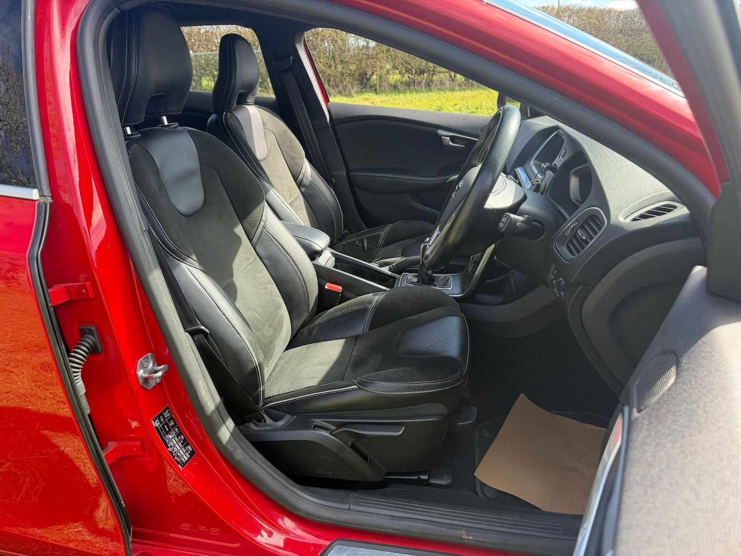 Used Volvo V40 2017 for sale - 78029264: Photo 19