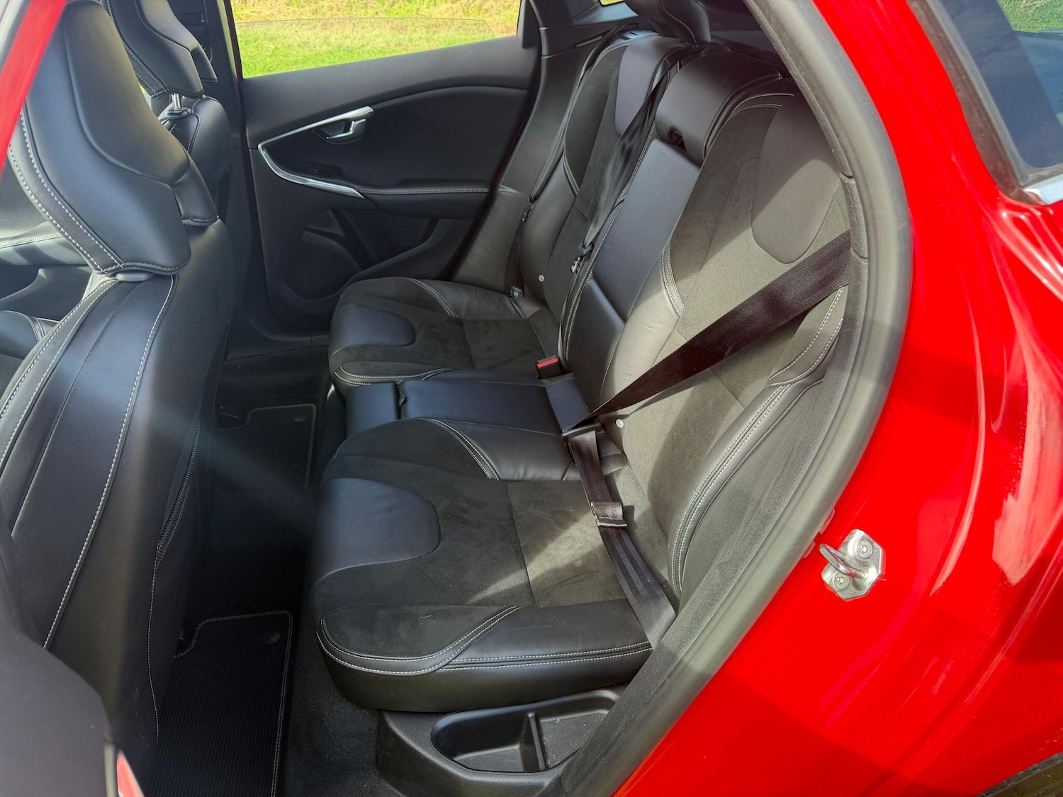 Used Volvo V40 2017 for sale - 78029264: Photo 25