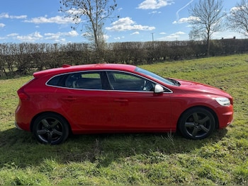Used Volvo V40 2017 for sale - 78029264: Photo