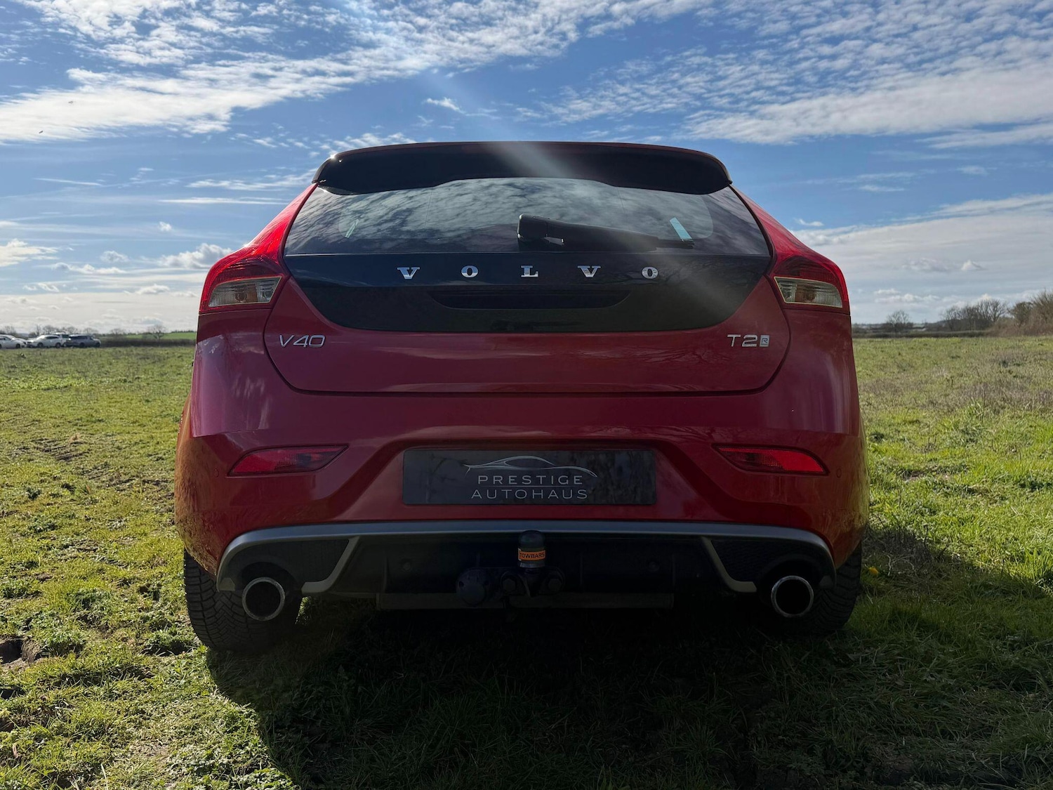 Used Volvo V40 2017 for sale - 78029264: Photo 8