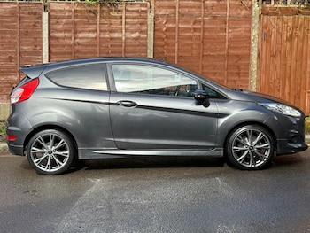 Used Ford Fiesta 2017 for sale - 78059940: Photo