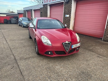 Used Alfa Romeo Giulietta 2010 for sale - 76526475: Photo