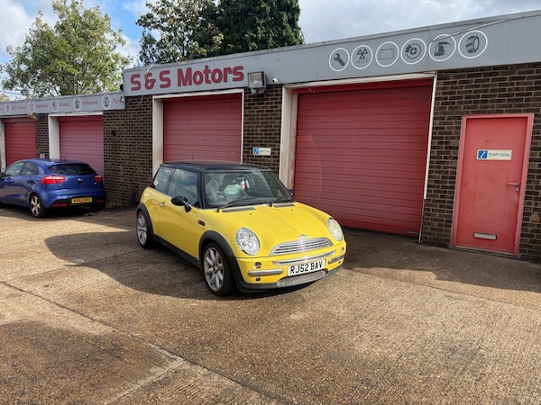Used MINI Hatch 2002 for sale - 76177566: Photo 1