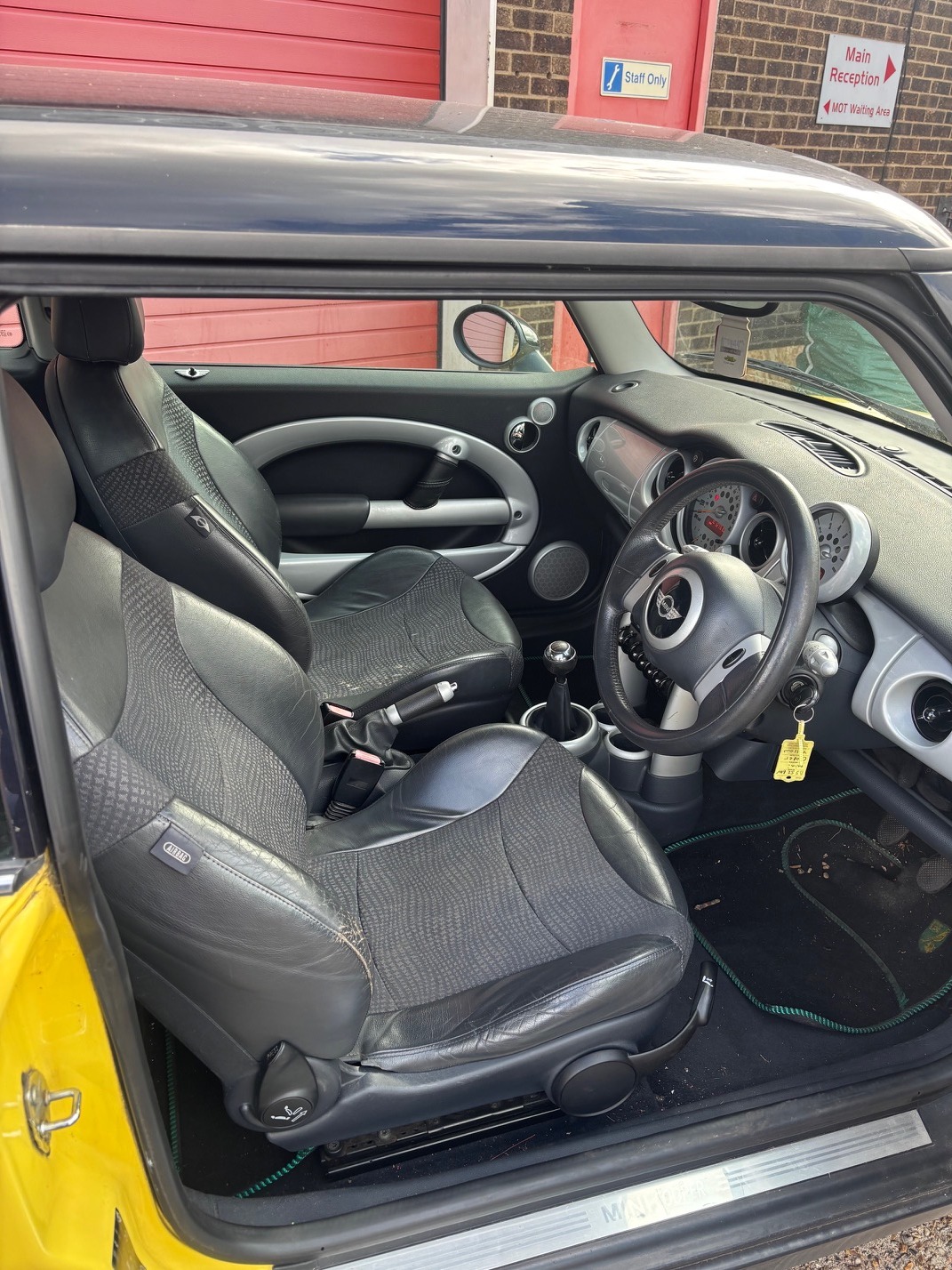 Used MINI Hatch 2002 for sale - 76177566: Photo 8