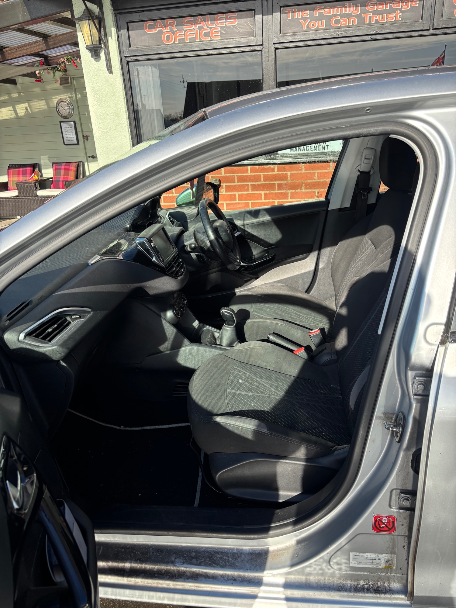 Used Peugeot 208 2013 for sale - 78144811: Photo 6