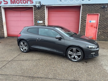Used Volkswagen Scirocco 2010 for sale - 77084029: Photo