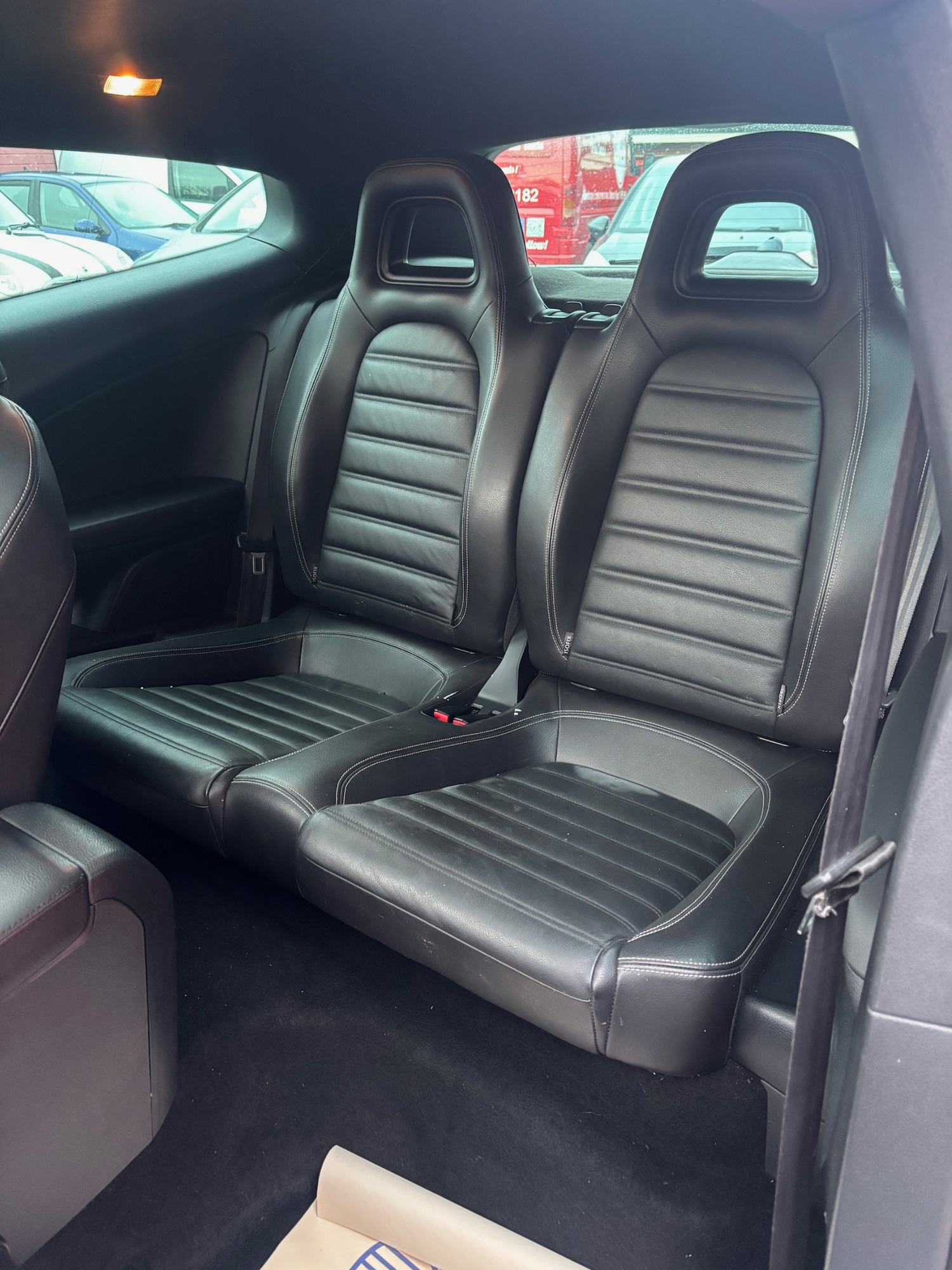 Used Volkswagen Scirocco 2010 for sale - 77084029: Photo 7