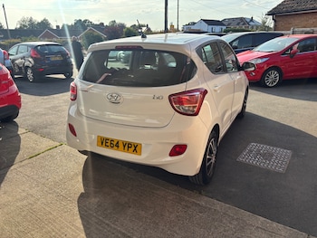 Used Hyundai i10 2015 for sale - 79291370: Photo