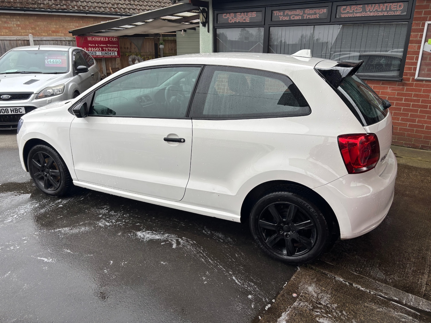 Used Volkswagen Polo 2011 for sale - 77797578: Photo 5