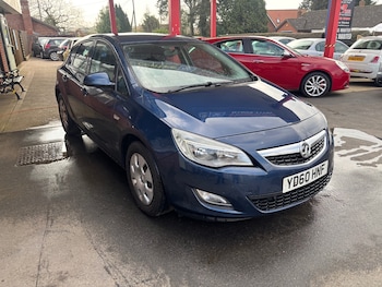 Used Vauxhall Astra 2010 for sale - 77980191: Photo