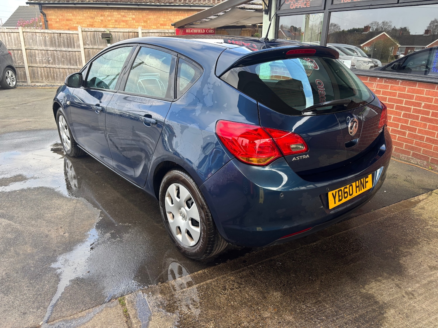 Used Vauxhall Astra 2010 for sale - 77980191: Photo 5