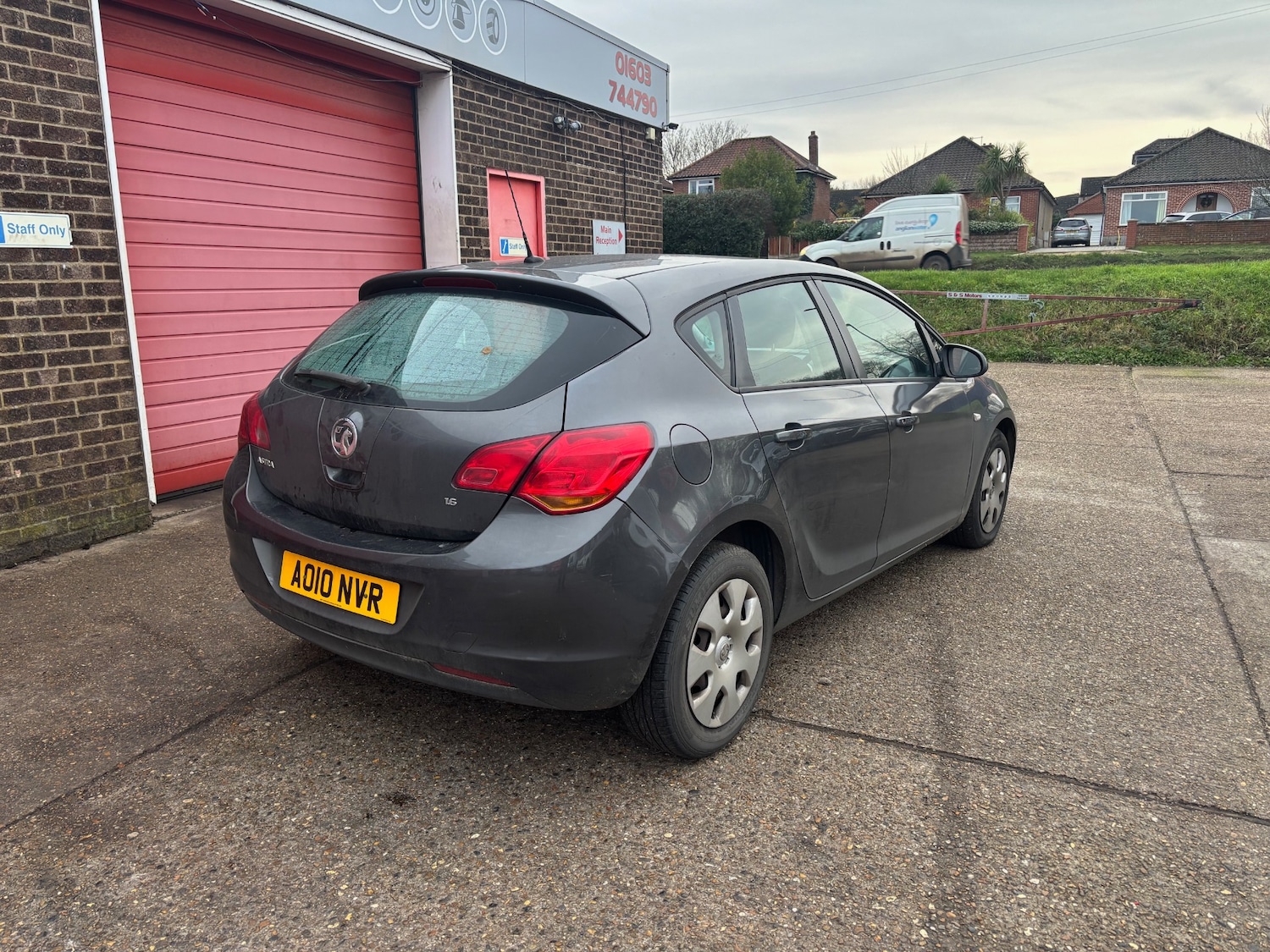 Used Vauxhall Astra 2010 for sale - 77083695: Photo 4