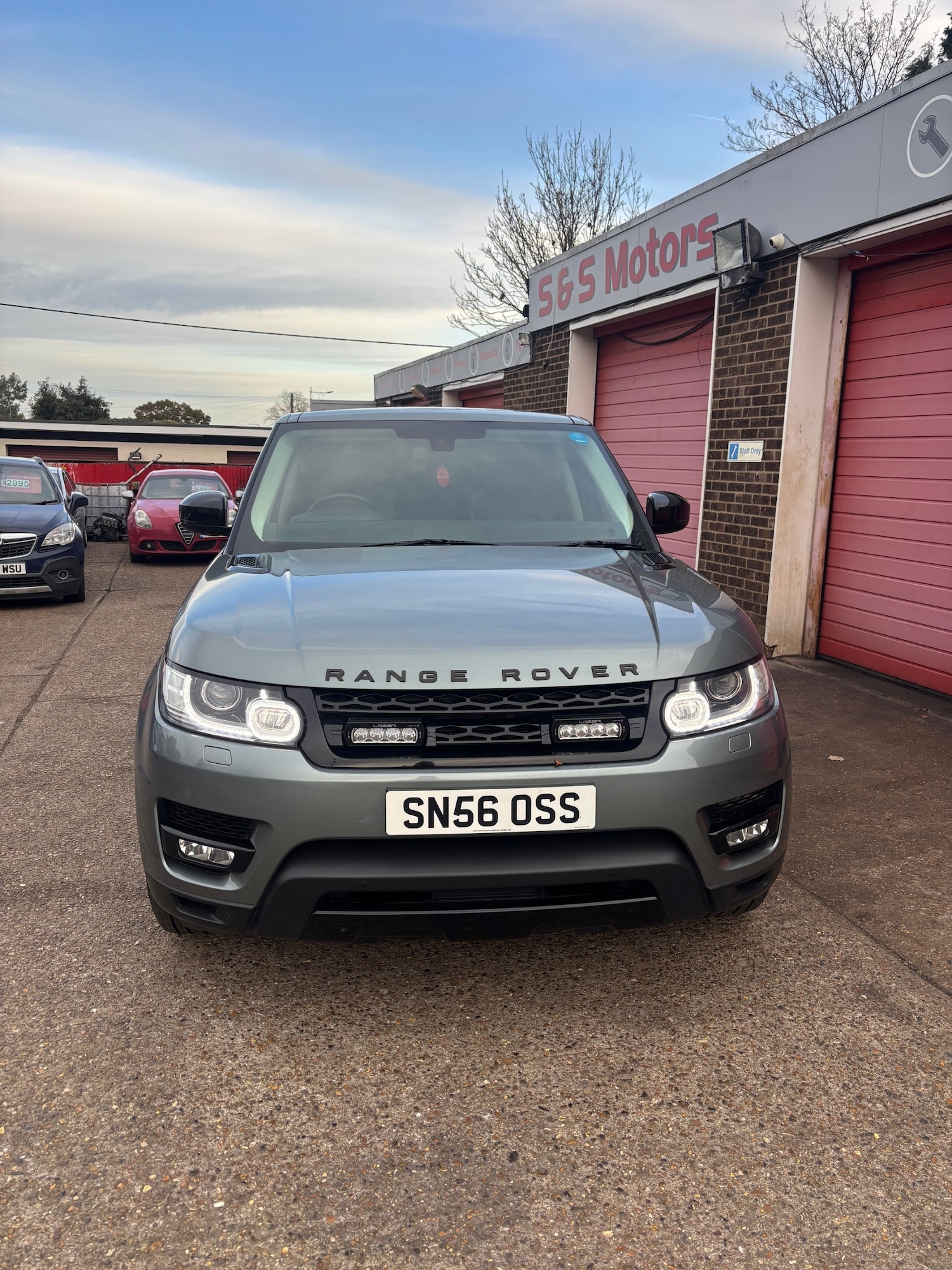Used Land Rover Range Rover Sport 2016 for sale - 76449666: Photo 2