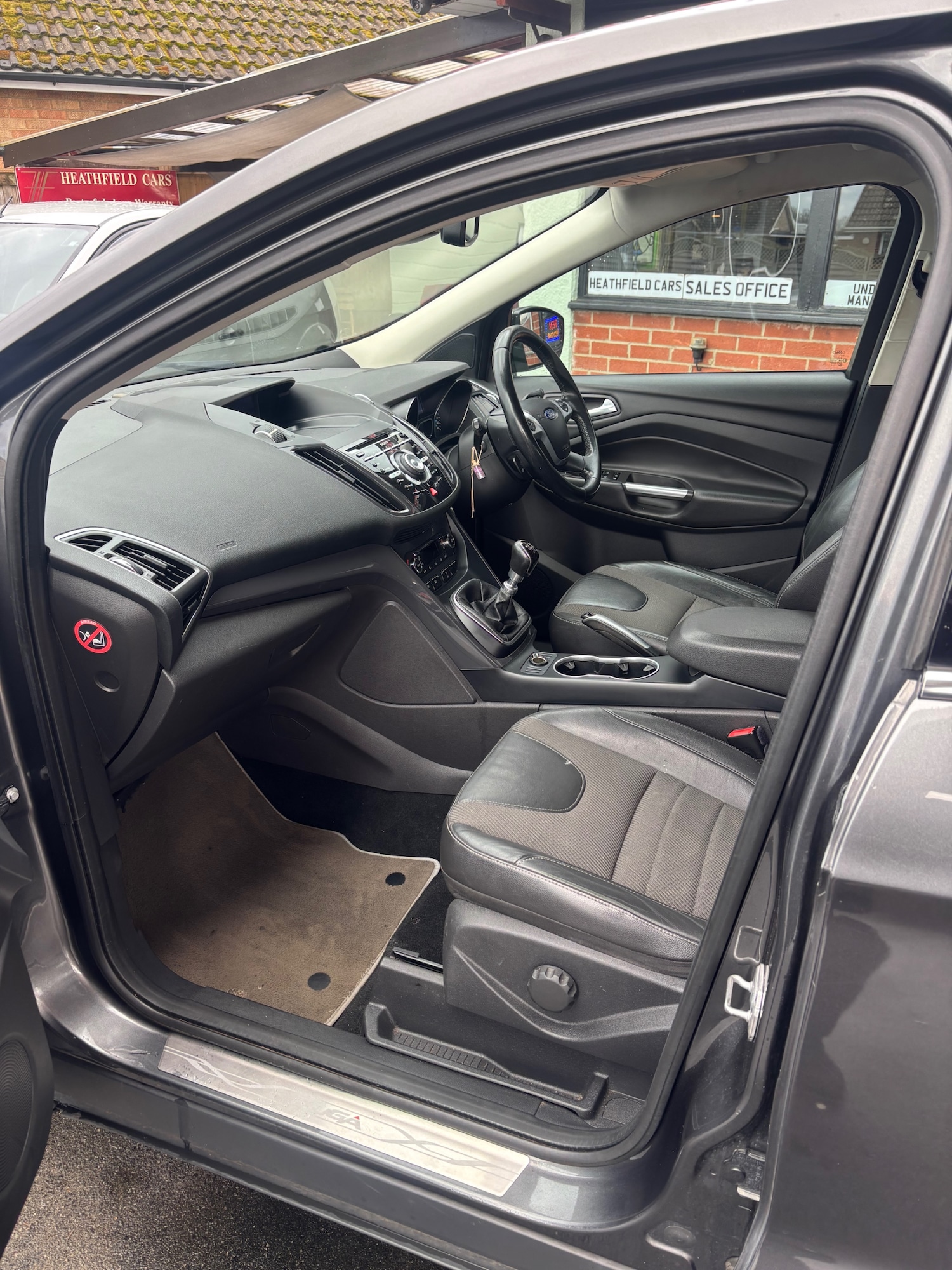 Used Ford Kuga 2015 for sale - 77622583: Photo 7