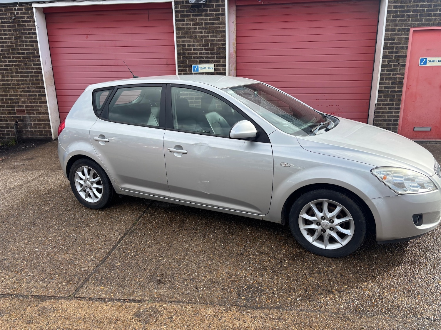 Used Kia Ceed 2009 for sale - 75184224: Photo 2