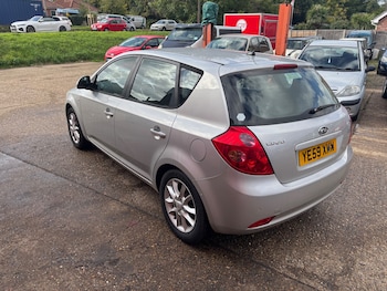 Used Kia Ceed 2009 for sale - 75184224: Photo 4