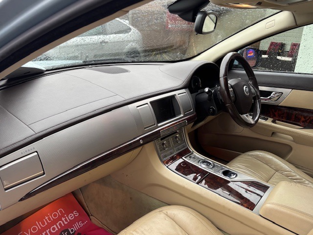 Used Jaguar XF 2011 for sale - 77492755: Photo 6