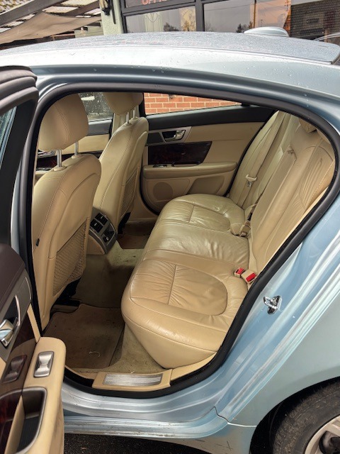 Used Jaguar XF 2011 for sale - 77492755: Photo 8