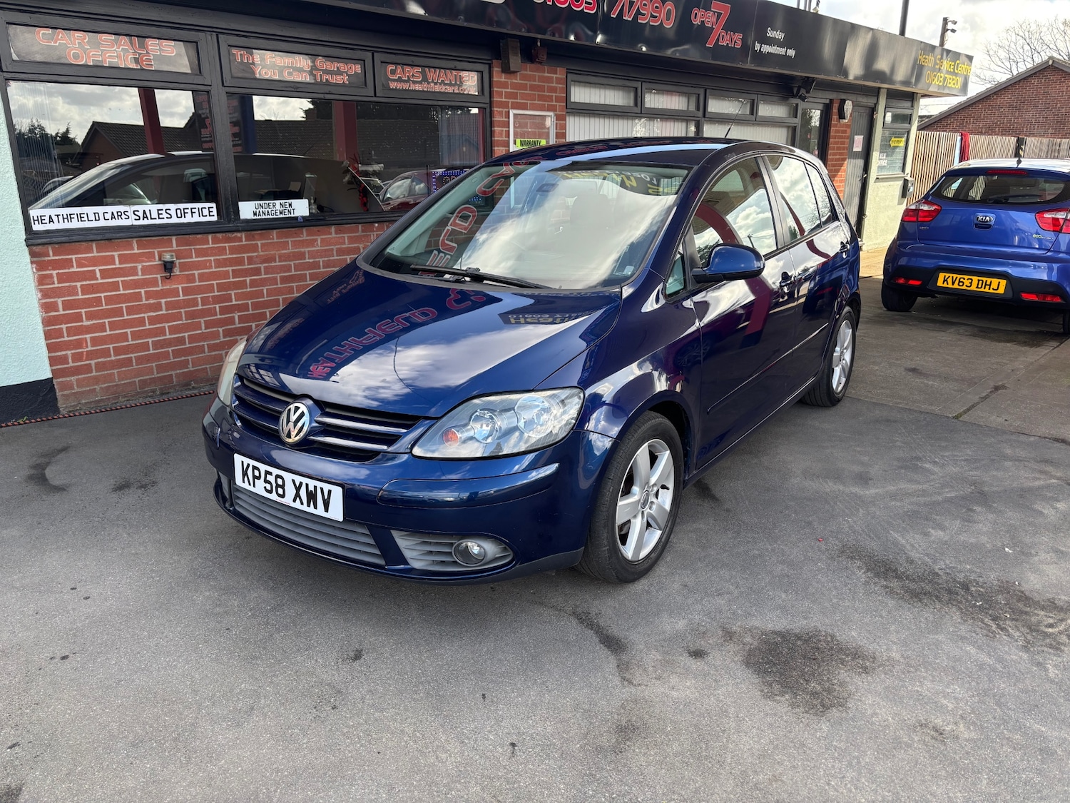 Used Volkswagen Golf Plus 2008 for sale - 77622219: Photo 2