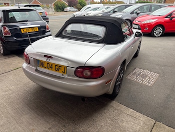Used Mazda MX-5 2004 for sale - 79180004: Photo