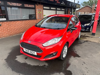 Used Ford Fiesta 2015 for sale - 78799856: Photo