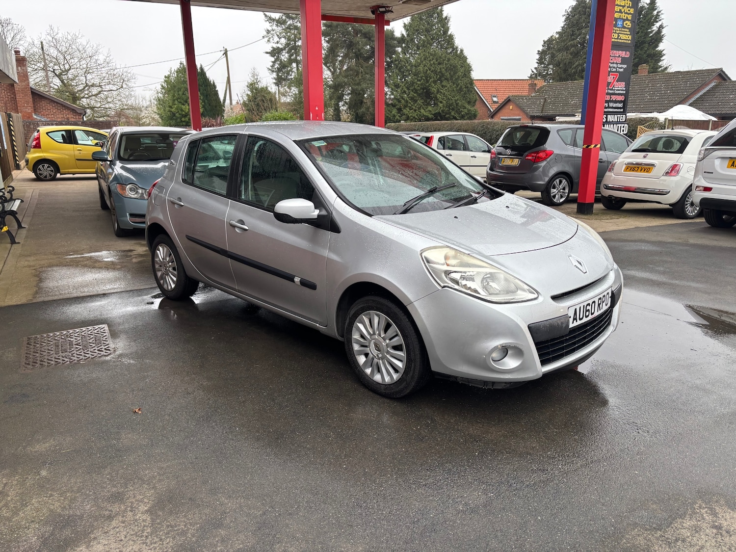 Used Renault Clio 2010 for sale - 77797093: Photo 3