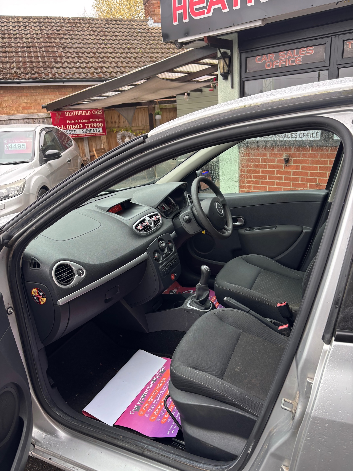 Used Renault Clio 2010 for sale - 77797093: Photo 7