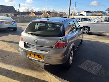 Used Vauxhall Astra 2009 for sale - 77622354: Photo