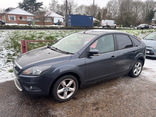 Used Ford Focus 2010 for sale - 77107400: Photo 2