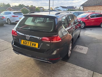 Used Volkswagen Golf 2017 for sale - 79787150: Photo